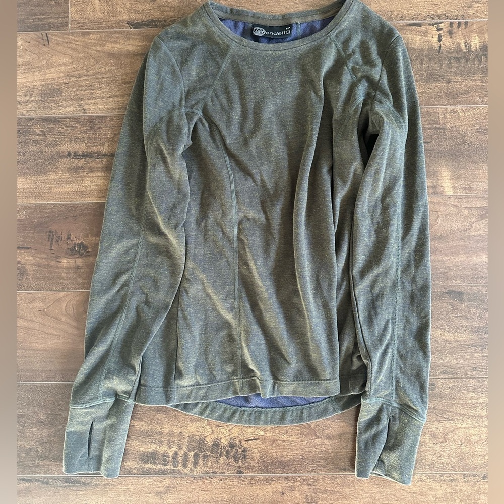 Mondetta base layer women’s shirt